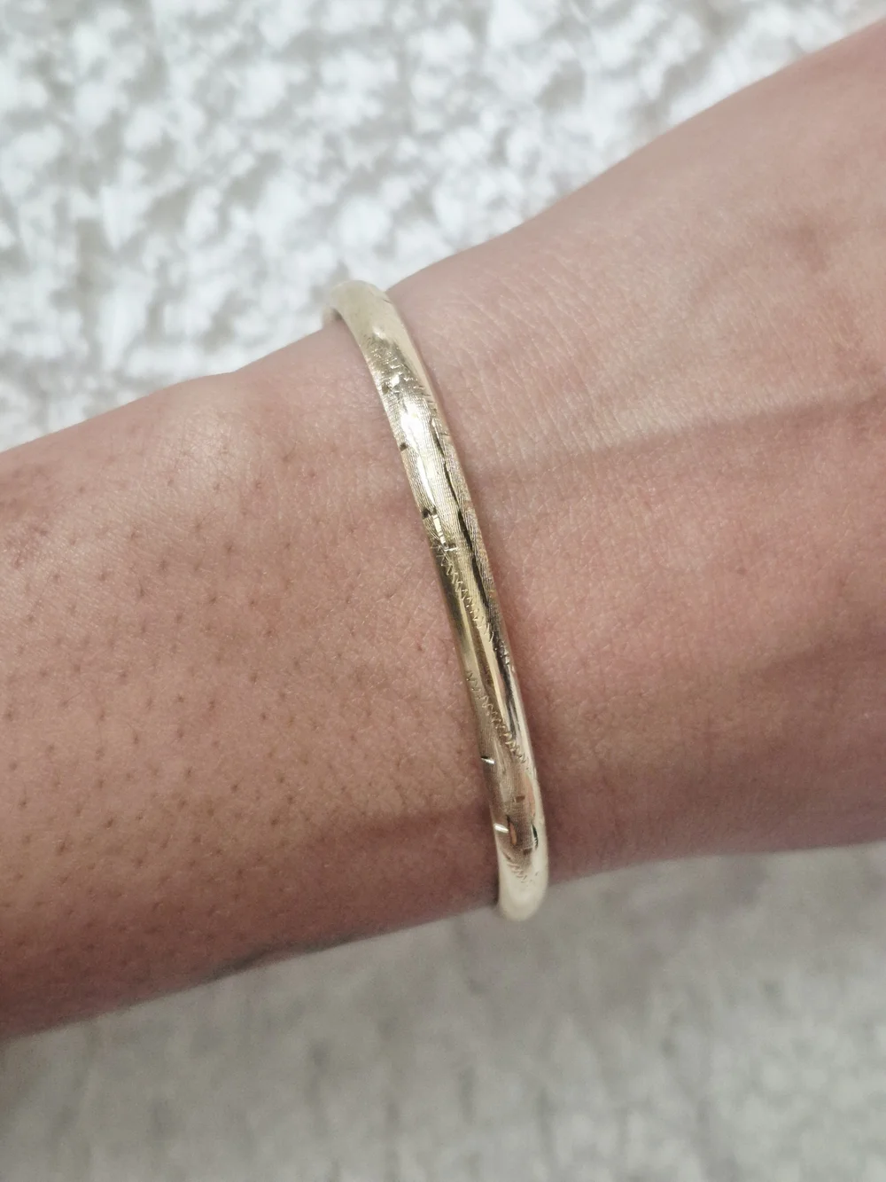 14k Yellow Gold Bangle Bracelet